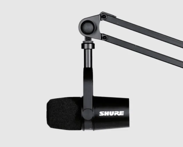 Najbolji mikrofon za strimovanje, igranje i podcasting 2 shure mv7 podcast mikrofon sajber sfera sa strane Sajber Sfera
