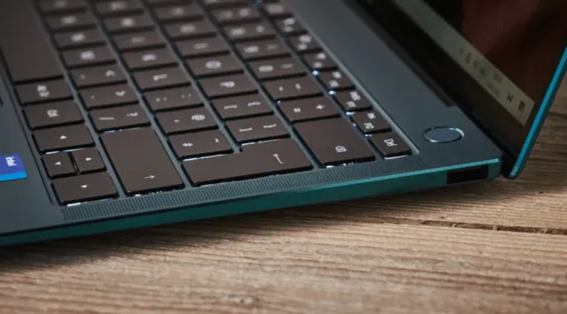 huawei matebook x pro huawei matebook x pro tastatura