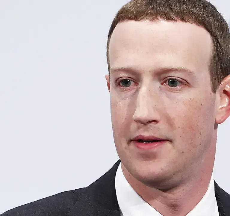 Radnici Mete izgubili veru u Marka Cukerberga