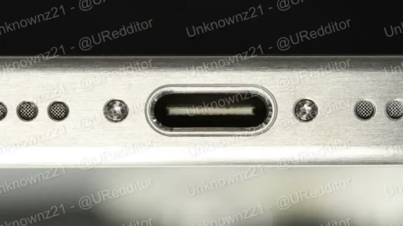 USB C iPhone 15 Procurela fotografija USB-C porta sa iPhone 15 Pro (image credit: @URedditor)