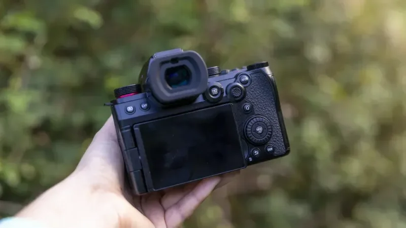 lumixg9II 2 pozadi Sajber Sfera IT Vesti, Gaming, Saveti, Vodiči