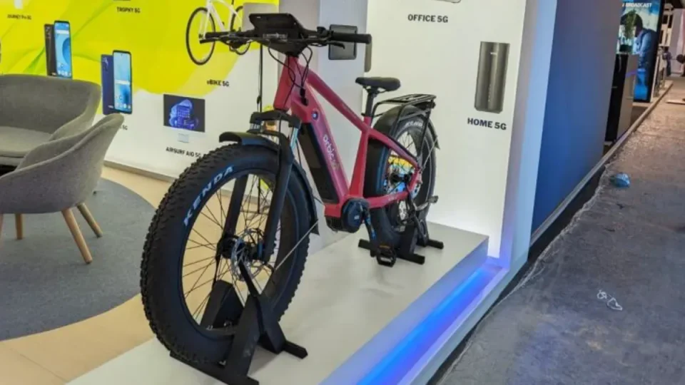 Predstavljen prvi 5G bicikl na svetu! 1 Obric-5G-eBike