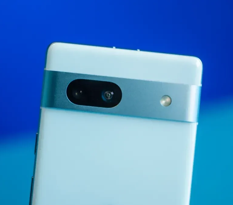 Google Pixel 8a curenje