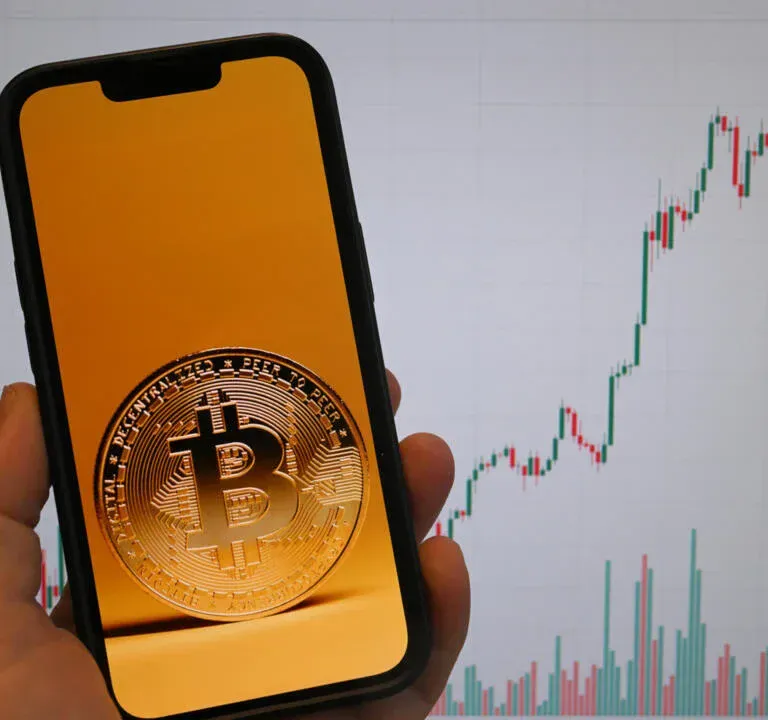 Bitcoin porastao na 109.354 dolara na dan inaguracije Donalda Trampa i oborio rekord, ponovo!