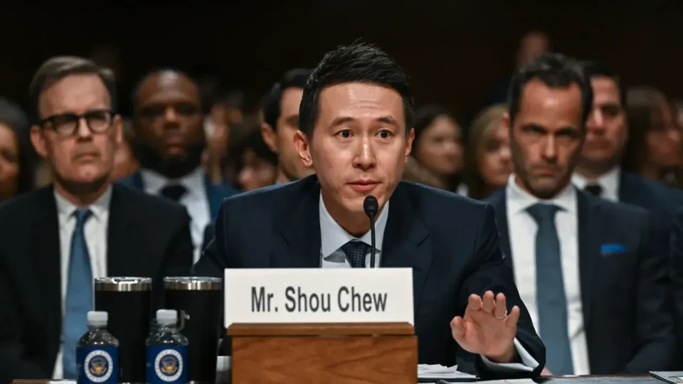 TikTok CEO Shou Chew na Trampovoj inauguraciji 1 TikTok CEO na Trampovoj inauguraciji