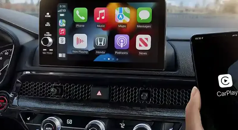 Strimovanje videa u CarPlay, stiže sa iOS 26, ali postoji caka... Da bi se izbeglo ometanje, funkcija će raditi samo kada je automobil parkiran.