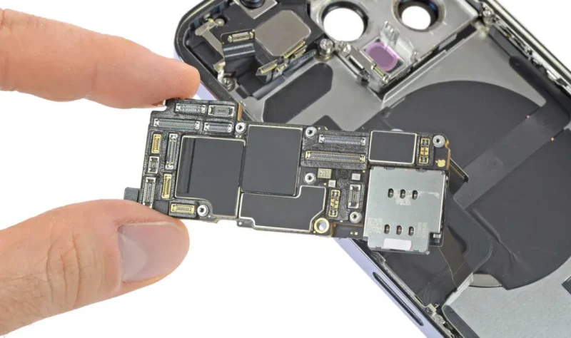Ajfon 18 će imati više od 8GB RAM memorije 1 Ajfon 18 će imati više od 8GB RAM memorije