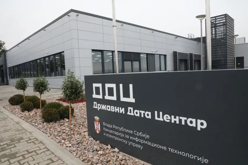 SAD i Kina dele AI svet: Države bi uskoro mogle da biraju tehnološku stranu