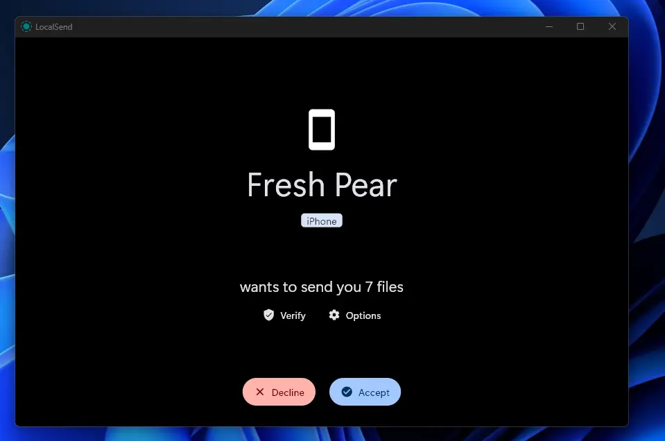 Windows 11 LocalSend prozor za prihvatanje fajlova sa iPhone-a