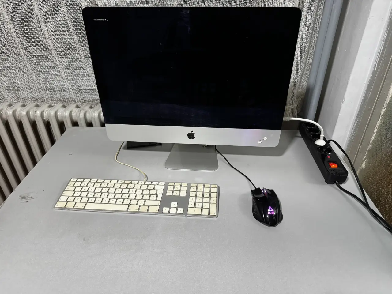 Kako preseliti Debian server bez reinstalacije – privremeni Debian server na Intel iMac-u
