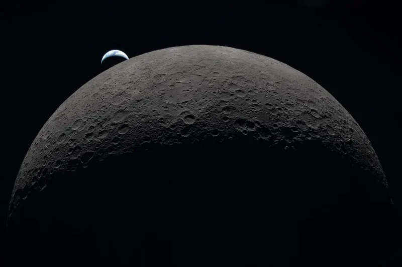 NASA AI pretraga podataka: šta alati zaista rade 1 NASA AI pretraga podataka: Artemis II fotografija Zemlje iza kraterima prekrivenog Meseca