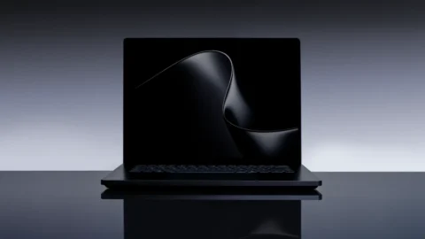 Otvoren Surface Laptop Ultra