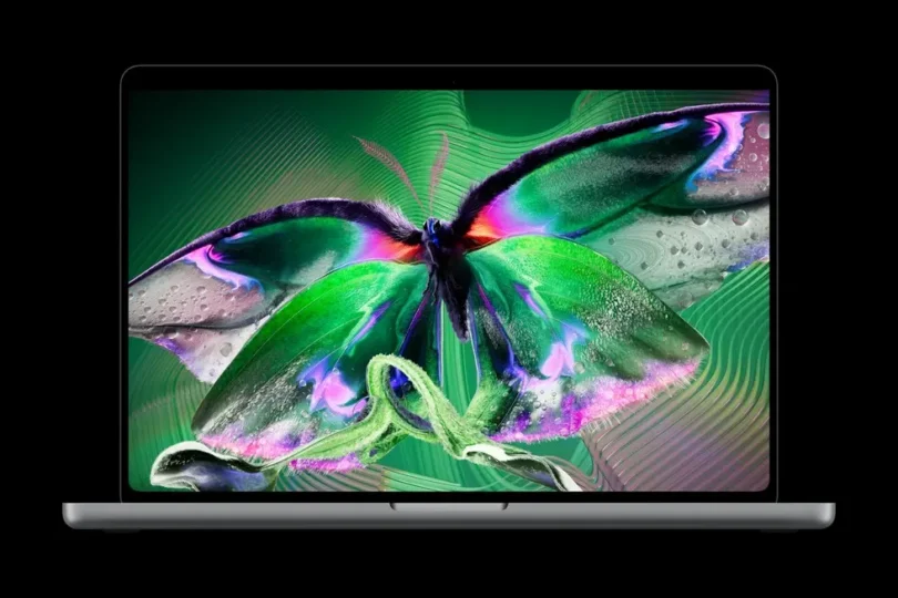 Novi MacBook Pro sa PROLED XDR OLED ekranom prikazuje šareni leptir