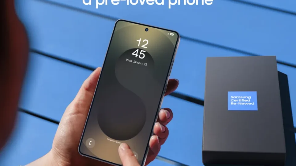Samsung Certified Re-Newed Galaxy telefon i pakovanje